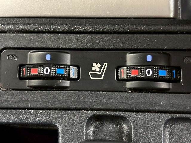 トヨタ&nbsp;ランドクルーザープラドの画像6