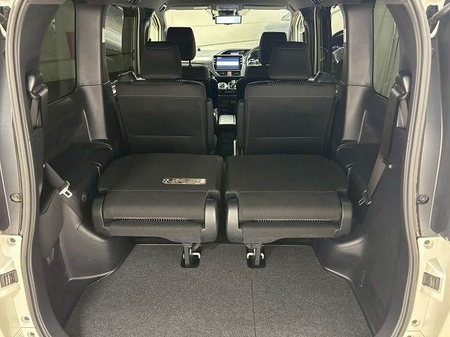 トヨタ&nbsp;ヴォクシーハイブリッドの画像20