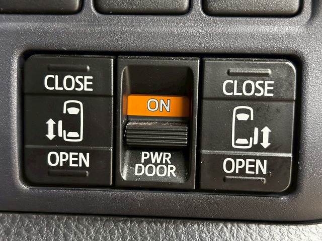 ヴォクシーZS 内装他