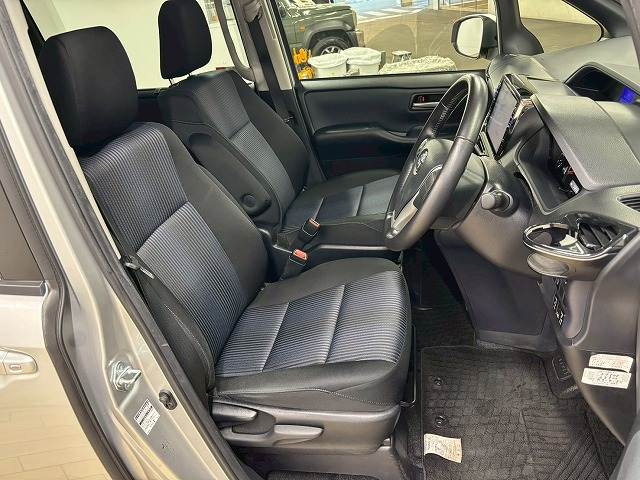 トヨタ&nbsp;ヴォクシーの画像8