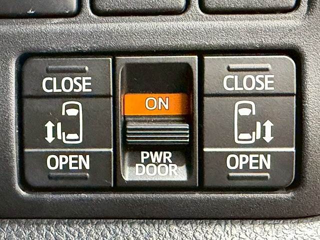 トヨタ&nbsp;ノアの画像5