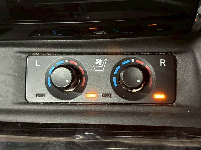 トヨタ アルファードの画像8