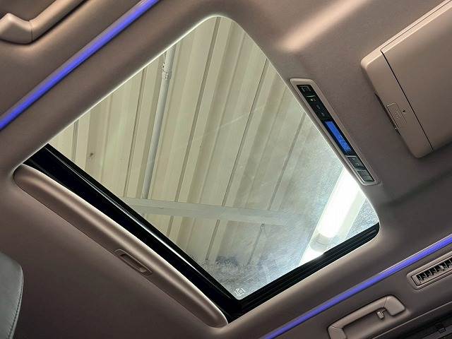 トヨタ&nbsp;ヴェルファイアハイブリッドの画像5