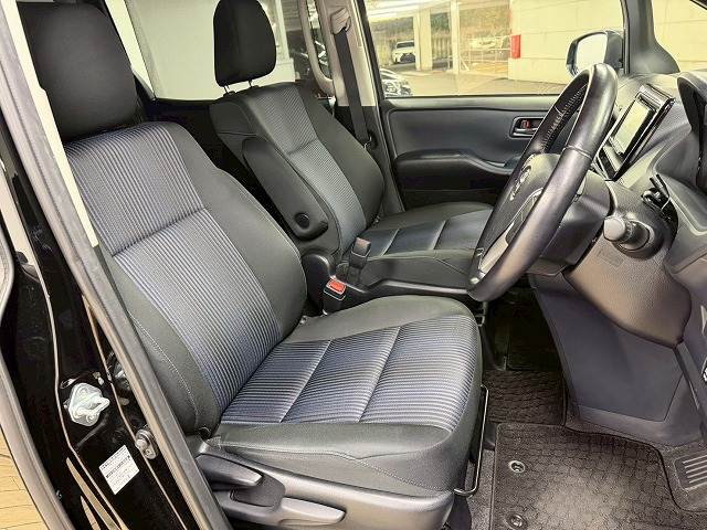 トヨタ&nbsp;ヴォクシーの画像9