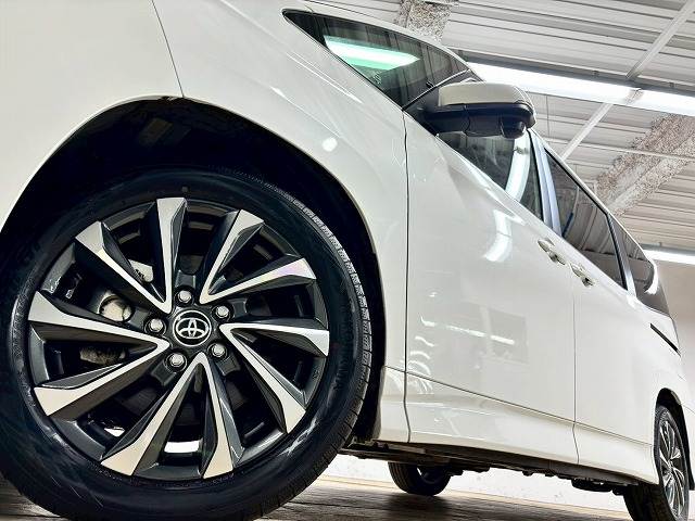 トヨタ&nbsp;ヴォクシーの画像12