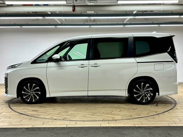 トヨタ&nbsp;ヴォクシーの画像18