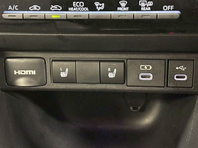 ヤリスクロスZ 内装他