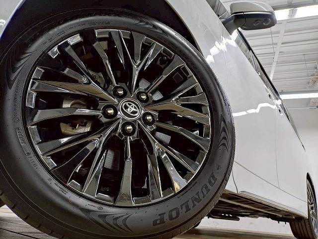 トヨタ&nbsp;ヴェルファイアハイブリッドの画像13