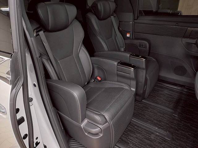 トヨタ&nbsp;アルファードハイブリッドの画像10