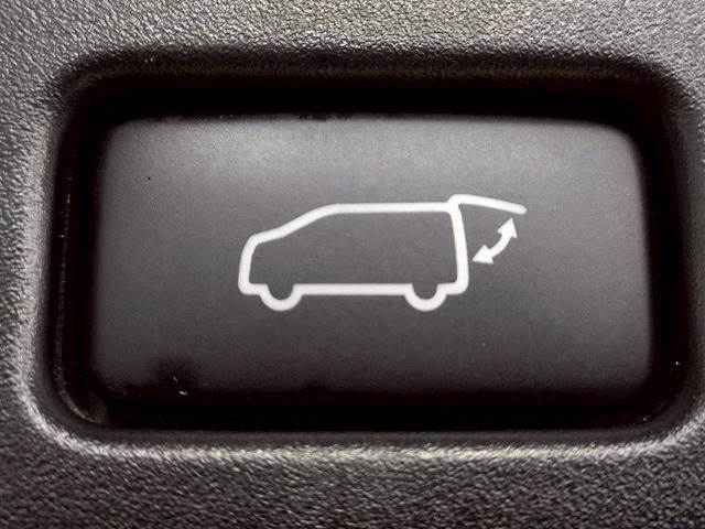 トヨタ&nbsp;アルファードハイブリッドの画像5