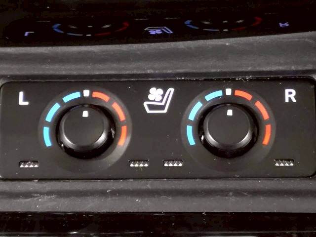 トヨタ&nbsp;アルファードハイブリッドの画像7