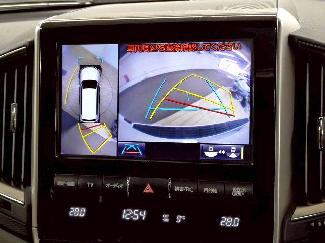 トヨタ&nbsp;ランドクルーザー200系の画像3