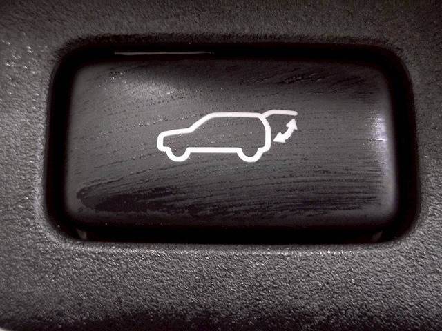 トヨタ&nbsp;ランドクルーザー200系の画像7