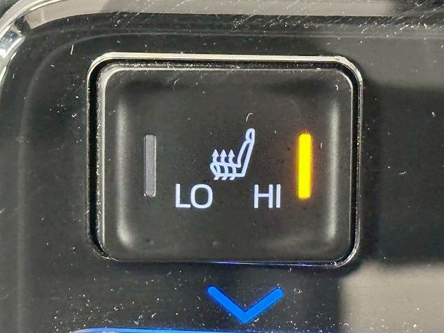 トヨタ ノアハイブリッドの画像6