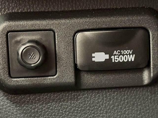 トヨタ ノアハイブリッドの画像8