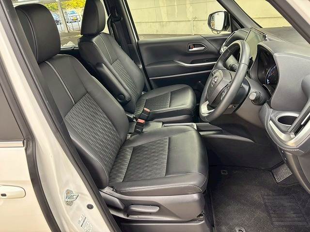 トヨタ ノアハイブリッドの画像10