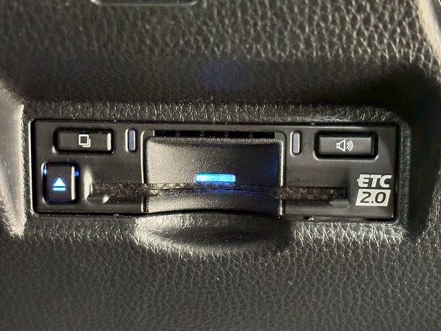 トヨタ ノアハイブリッドの画像13