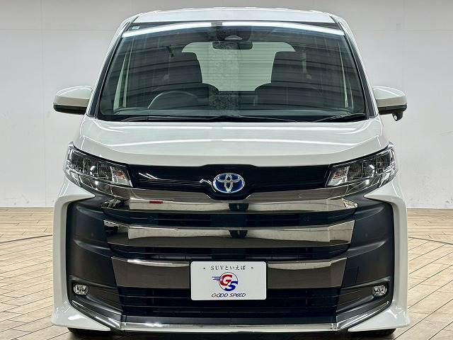 トヨタ ノアハイブリッドの画像17