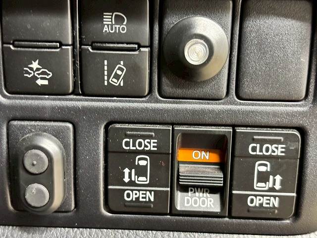 トヨタ&nbsp;ノアの画像6