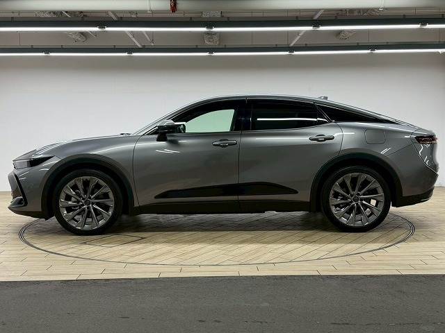 トヨタ クラウンクロスオーバーの画像18