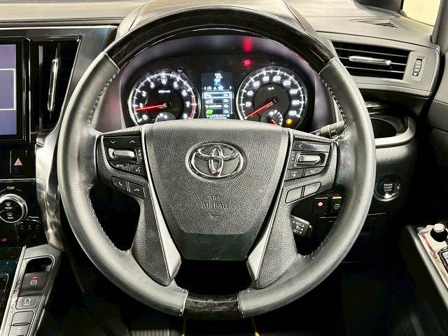 トヨタ&nbsp;ヴェルファイアの画像14