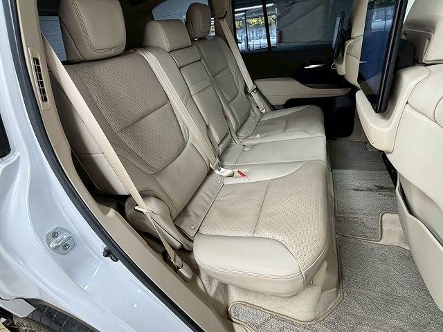 トヨタ&nbsp;ランドクルーザー300系の画像9