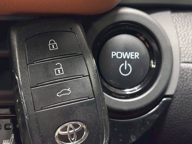 トヨタ クラウンクロスオーバーの画像16