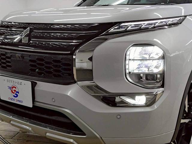 三菱 アウトランダーPHEVの画像12