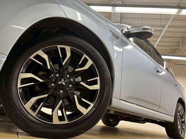 三菱 アウトランダーPHEVの画像12