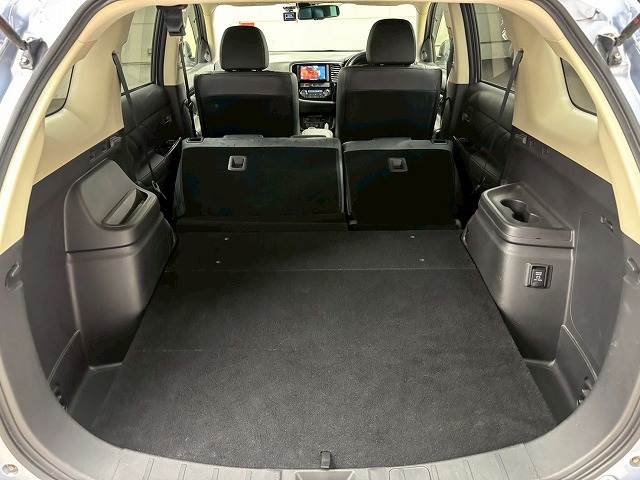 三菱 アウトランダーPHEVの画像20
