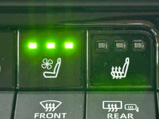 クラウンクロスオーバー□G “Advanced・Leather Package” 内装他