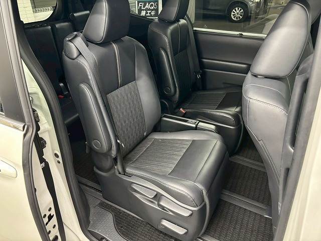 トヨタ&nbsp;ノアハイブリッドの画像10