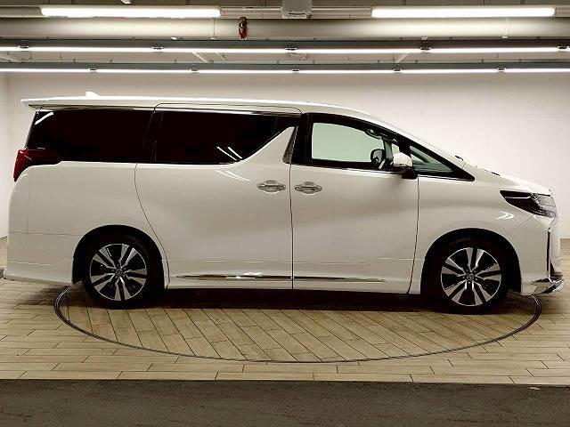 トヨタ&nbsp;アルファードの画像18