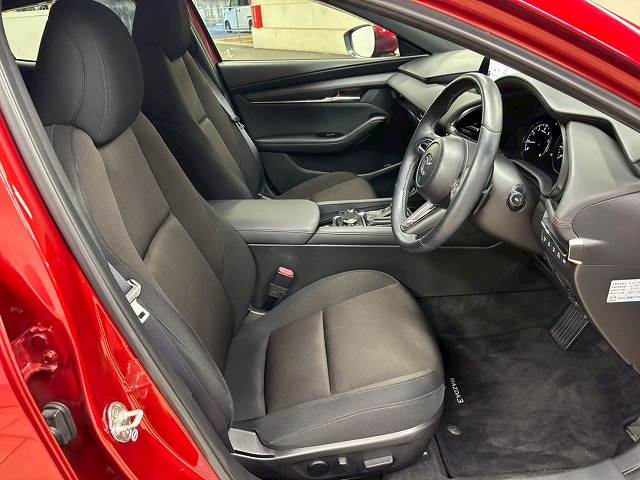 マツダ&nbsp;MAZDA3 FASTBACKの画像9