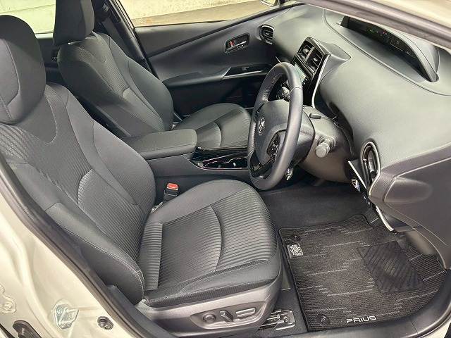 トヨタ&nbsp;プリウスの画像9