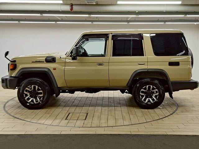 トヨタ ランドクルーザー70系の画像18