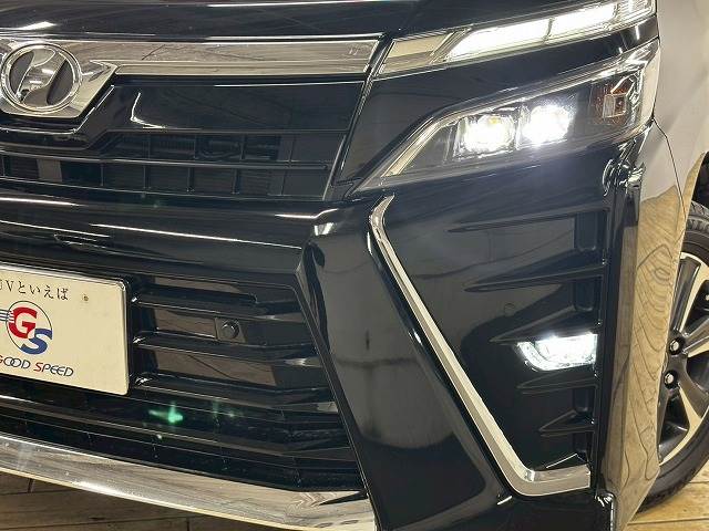 トヨタ&nbsp;ヴォクシーの画像11