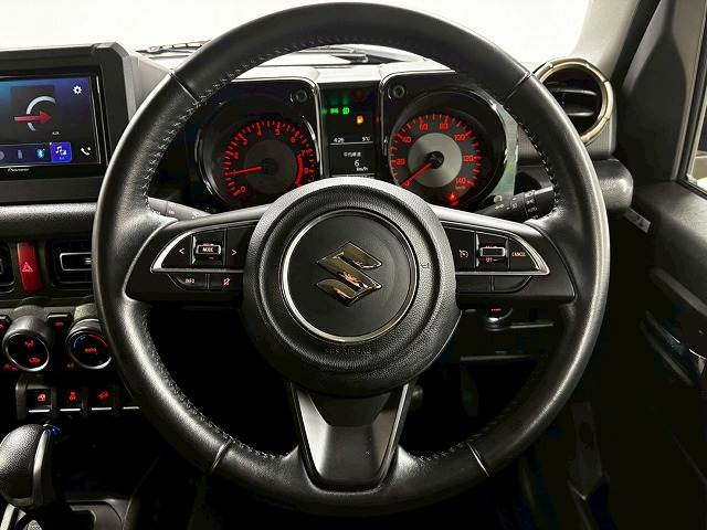 スズキ ジムニーの画像14