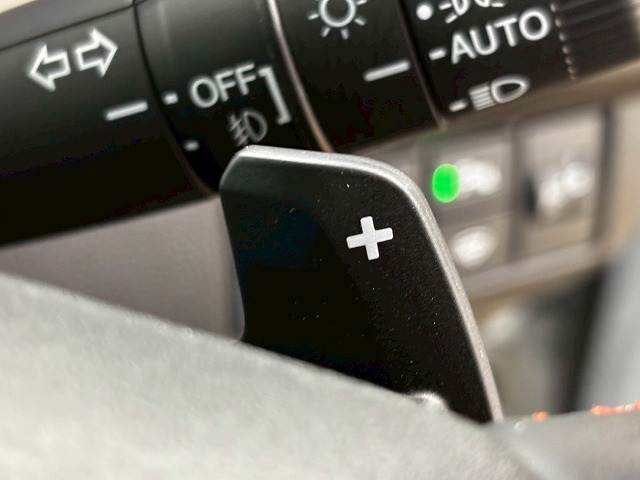 ホンダ ヴェゼルハイブリッドの画像16