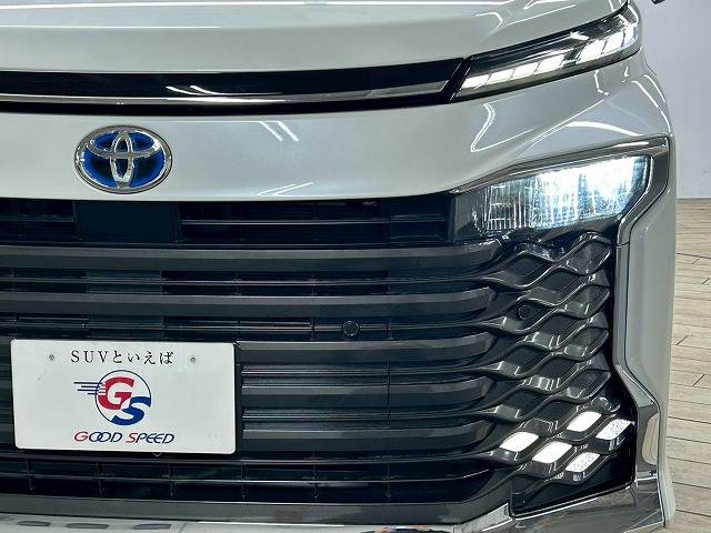 トヨタ ヴォクシーハイブリッドの画像11