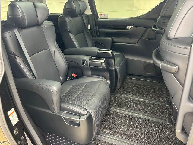 トヨタ&nbsp;ヴェルファイアの画像10