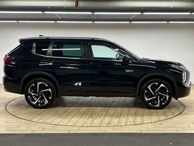 三菱 アウトランダーPHEVの画像18