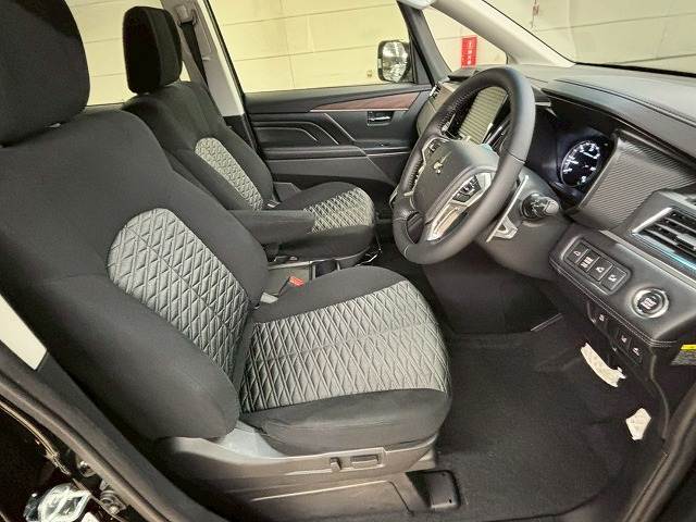 三菱&nbsp;デリカD5の画像11