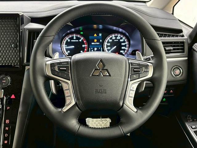 三菱&nbsp;デリカD5の画像14