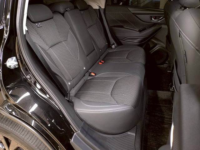 スバル フォレスターの画像10