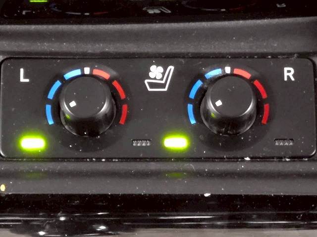 トヨタ&nbsp;アルファードの画像8