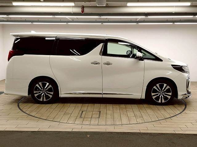 トヨタ&nbsp;アルファードの画像18