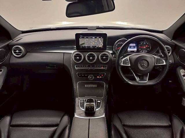 C-CLASS SedanC 220 d ローレウス エディション 内装他