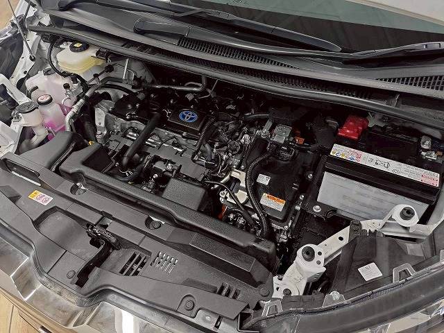 トヨタ ノアハイブリッドの画像14