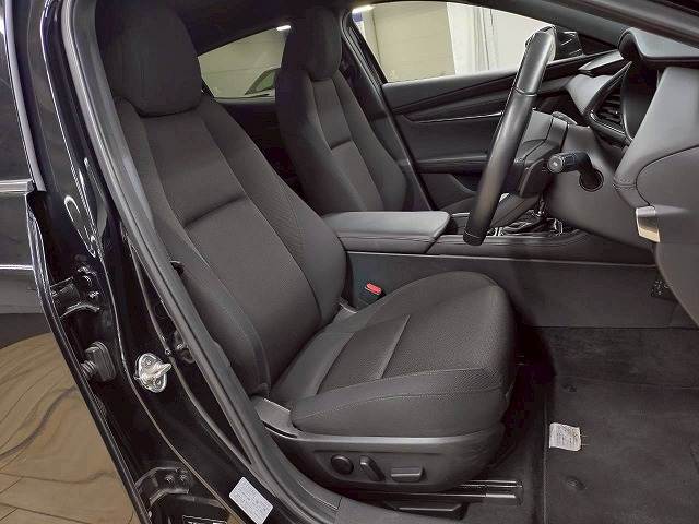 マツダ MAZDA3 FASTBACKの画像11